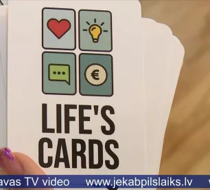 Līvānos tiek spēlētas dzīves kārtis