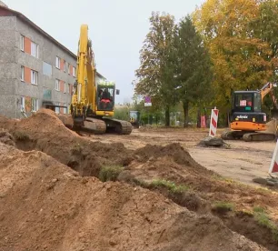 Viesītē labiekārto Sporta ielas iekšpagalmus