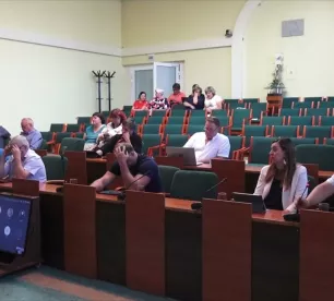 Finanšu komitejā A.Kraps cīnās par papildus finansējumu jaunajam talantam