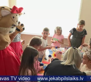 Salā Zinību diena tiek pavadīta radošā gaisotnē