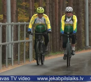 Svinīgi atklāts veloceliņš no Jēkabpils līdz Salas ciemam