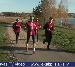 Jēkabpilī pulcējās 15 Latvijas labākie ultramaratonu skrējēji 