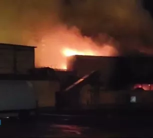 Uzņēmumā  SIA “Gaujas Koks”  izcēlies paaugstinātas bīstamības ugunsgrēks 