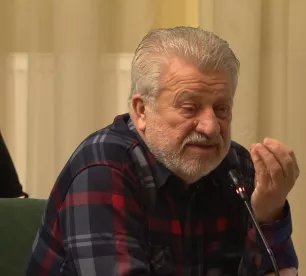 L. Salcevičs ierosina uz Ukrainu sūtīt jaunākus, labākā stāvoklī esošus auto