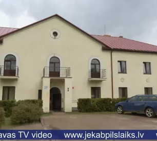 Trūkst audžuvecāku, kas uzņemtos rūpes par pusaudžiem