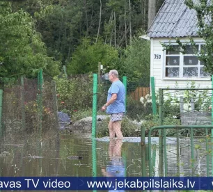 Augšdaugavas novadā lietavu dēļ veic cilvēka evakuāciju 