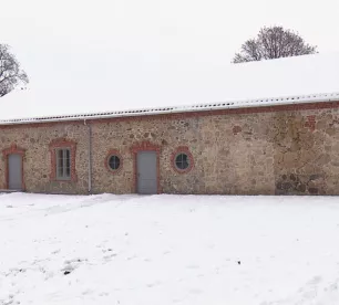 Pārbūvēta Krustpils pils bijušās smēdes ēka