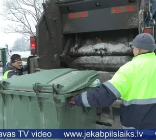 Jēkabpils pusē atkritumu izvešanu kavē gan laikapstākļi, gan iedzīvotāju rīcība