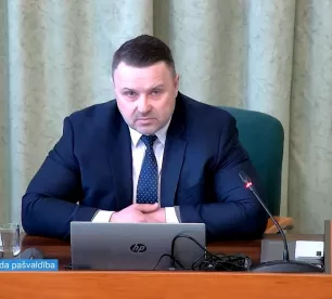 K.Stars: “Tās skumjas ir jāizkliedz un sāpe ir jāizsāp.”