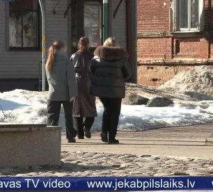 Karstuma viļņi un bezmiegs – signāli, kas var liecināt par perimenopauzi