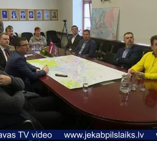 Jēkabpili apmeklē Saeimas frakcija “Apvienotais saraksts”