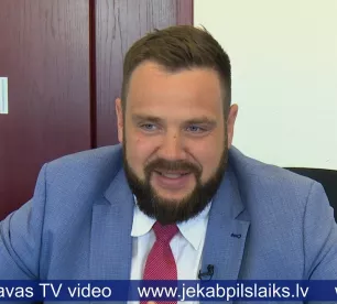 Satiksmes ministrs apmeklē Jēkabpils novadu