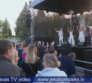 Aizvadīti Salas ciema svētki