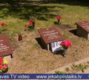 Brāļu kapos Jēkabpilī uzstādīta video novērošanas kamera