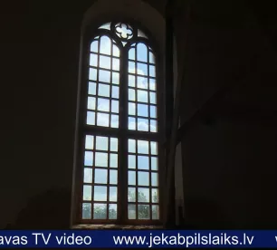 Plenēra laikā radīs idejas Červonkas baznīcas logu remontam