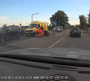 Uz gājēju pārejas notriec bērnu