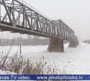 Vairākos Daugavas posmos ir ledus sablīvējumi, bet Jēkabpilī situācija mierīga