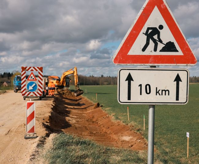 Uzsākti Slate – Zasa autoceļa remontdarbi