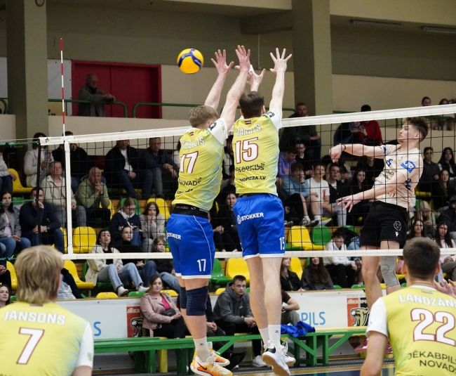 “Jēkabpils lūši” volejbolisti izcīna bronzu Latvijas čempionātā