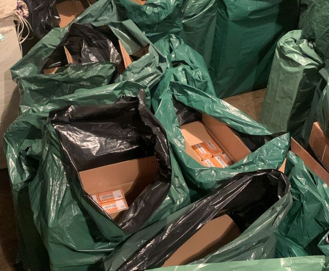 Valsts policija Aknīstes pagastā un Rīgā atsavina aptuveni divus miljonus nelegālo cigarešu