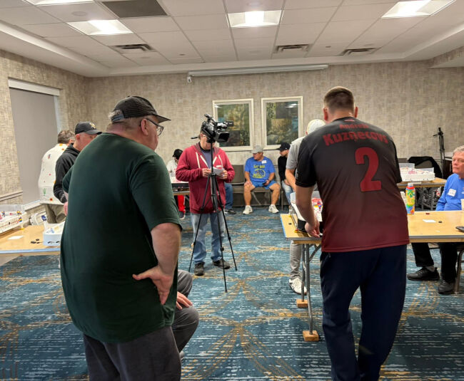 Jēkabpilietis Andrejs Kuzņecovs triumfē galda hokeja Pasaules tūres posmā ASV