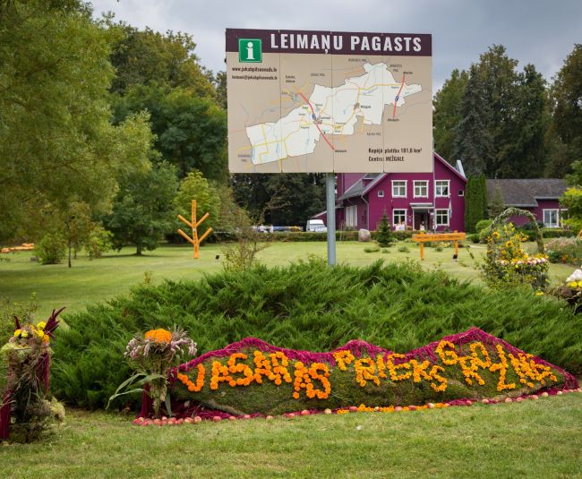 Leimaņos jau 24. reizi top ziedu izstāde 