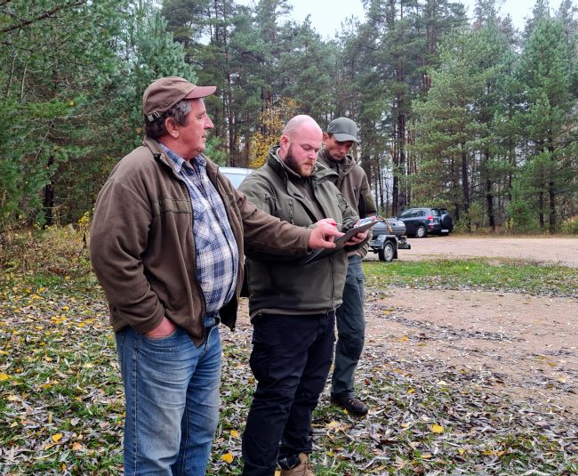 Radžu ūdenskrātuvē ielaiž zivju mazuļus