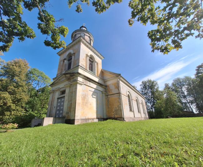 Latviešu valodas pamatlicējs Vecais Stenders svin 310 gadu jubileju
