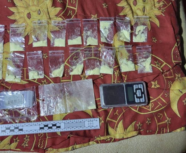 Policija Līvānos konfiscē amfetamīnu un 4600 nelegālo cigarešu