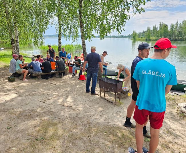 Radžu ūdenskrātuves makšķerēšanas sacensībās lielāko lomu gūst sieviete