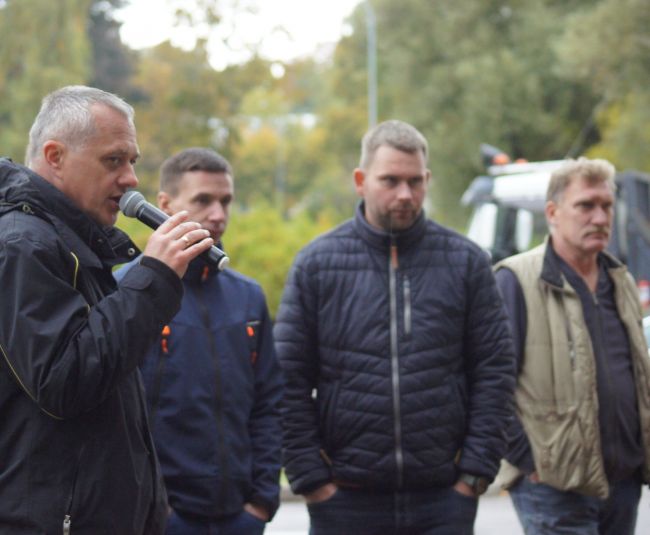 Uzņēmums “Kärcher” Jēkabpilī demonstrē komunālās mašīnas pilsētvides uzlabošanai