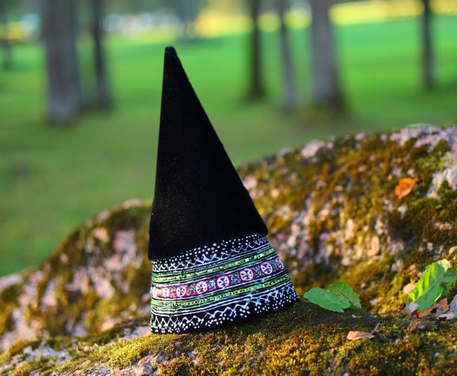 Zasā apskatāmi 11 Sēlijas kāzu kroņi