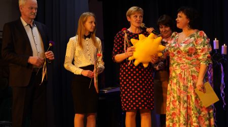 Lones Tautas nams svin 60 gadu jubileju