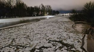 Applūdusi Krustpils saliņa