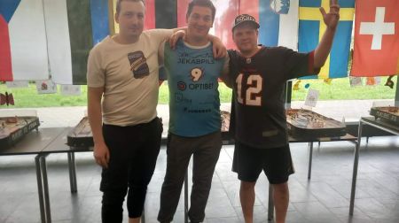 Jēkabpilieši godam pārstāv Latviju galda hokeja sacensībās