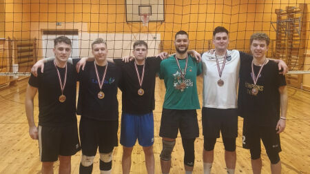 Zināmi tradicionālā 