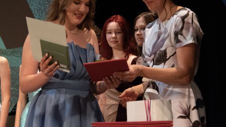 Jēkabpils Valsts ģimnāziju šogad absolvē 155 skolēni