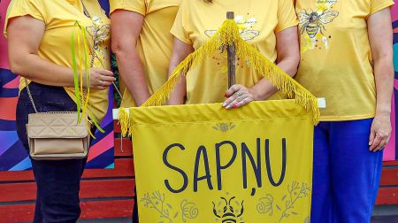 Līvānu novada pašvaldība aicina balsot par radošāko svētku gājiena kolektīvu