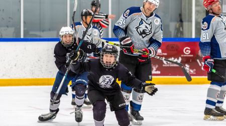 Jēkabpils novada hokeja čempionātā kronē jaunos čempionus