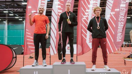 Emīls Lamba izcīna savu pirmo zelta medaļu pieaugušo konkurencē