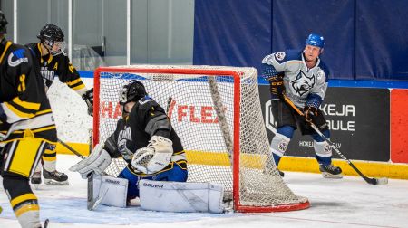 Jēkabpils novada hokeja čempionātā kronē jaunos čempionus