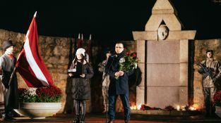 Lāčplēša dienas Lāpu gājiens Jēkabpilī