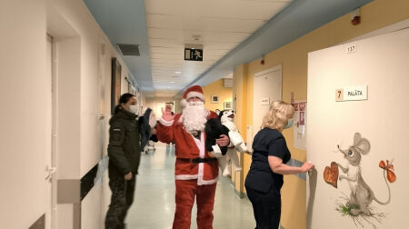 Kanādas karavīri Jēkabpils slimnīcā īsteno iniciatīvu “Operācija Ho Ho Ho”