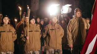 Lāčplēša dienas Lāpu gājiens Jēkabpilī