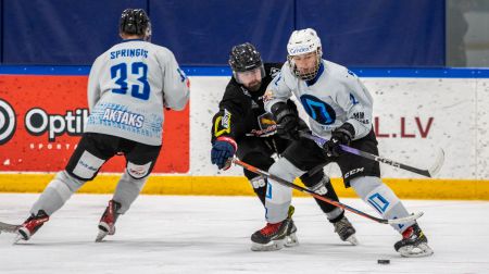 Jēkabpils novada hokeja čempionātā kronē jaunos čempionus