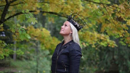 Zasā apskatāmi 11 Sēlijas kāzu kroņi