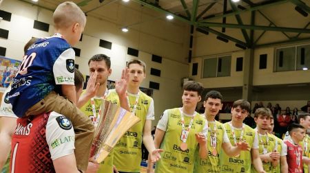 “Jēkabpils lūši” volejbolisti izcīna bronzu Latvijas čempionātā