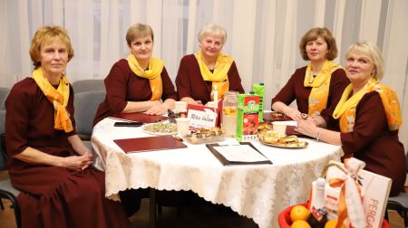 Aknīstes sieviešu vokālais ansamblis “Viotonika” atzīmē 25 gadu jubileju