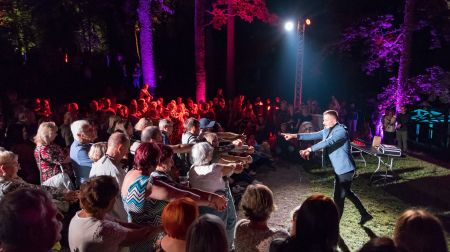 Zasas muižas parkā aizvadītas Leģendu naktis