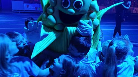 Jēkabpils 3. vidusskolas skolotāja atzīta par atsaucīgāko klases audzinātāju Latvijā